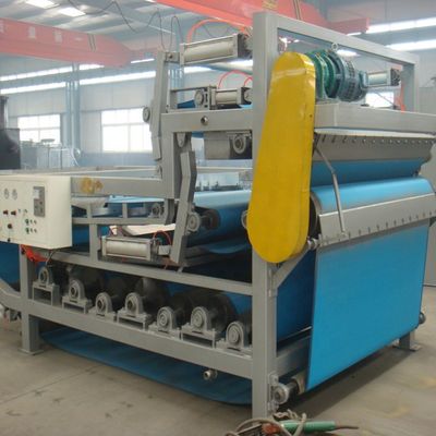 3-25 cbm/h Gordeltyp Filterpress voor gemeentelijke slibbehandeling Automatische graad Automatische