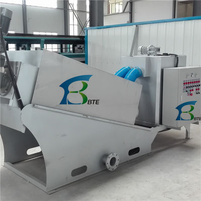 Machines voor het recyclen van oliehoudend afval Chicken Feather Screw Press Slaughter Wastewater Treating