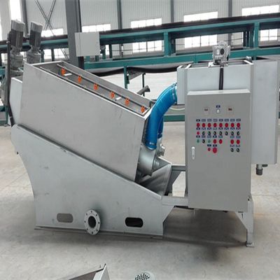 Multi-disc schroefpers slibdehydrator voor zuivelslibbehandeling