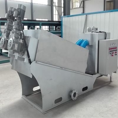 Multi-disc schroefpers slibdehydrator voor zuivelslibbehandeling
