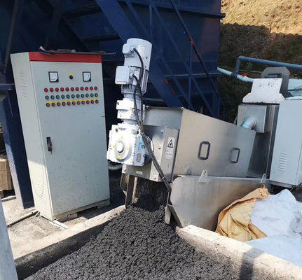 SUS304/316 Cassava Vinasse Coconut Palm Oil Sludge Filter Screw Press Ontwateringsmachine