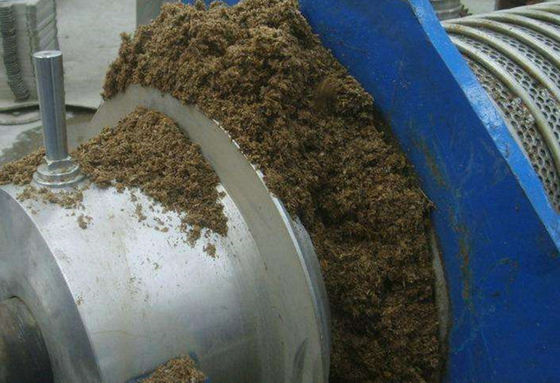 3000 kg Landbouwuitrusting Koeien, runderen, varkens mest ontwateringsmachine mest dehydrator