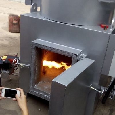 Afvalverbrandingsinstallatie met een capaciteit van 100-150 kg/belasting voor het verbranden van dierlijk afval in twee kamers