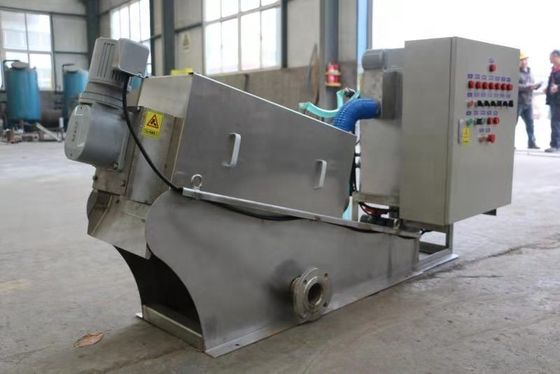 Gepersonaliseerde Spanning 220V 380V Draagbare slib ontwateringsmachine voor de textielindustrie