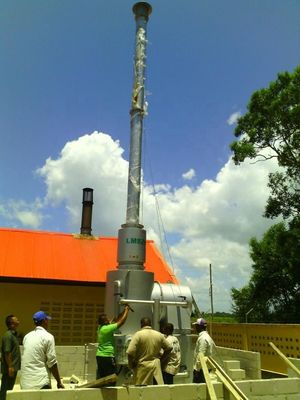 2-13 ton Plastic Crematorium Recycling Plant Incinerator met gas diesel olie brander